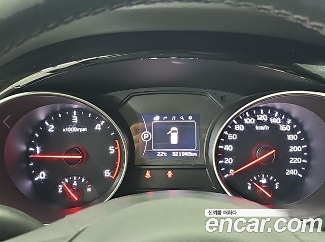 Kia Carnival 9-seater Prestige 2015 — фото 6