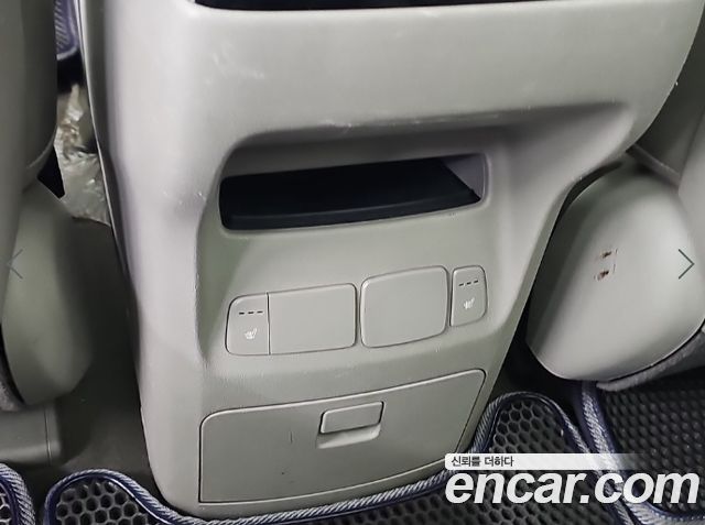 Kia Carnival 9-seater Prestige 2015 — фото 17