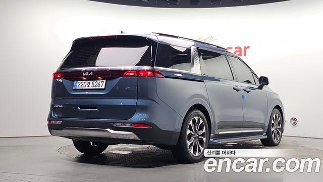 Kia Carnival (IV) Gasoline 7-Seater Signature 2023 — фото 2