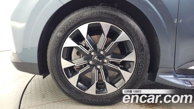 Kia Carnival (IV) Gasoline 7-Seater Signature 2023 — фото 5