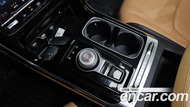 Kia Carnival (IV) Gasoline 7-Seater Signature 2023 — фото 9