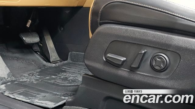 Kia Carnival (IV) Gasoline 7-Seater Signature 2023 — фото 14