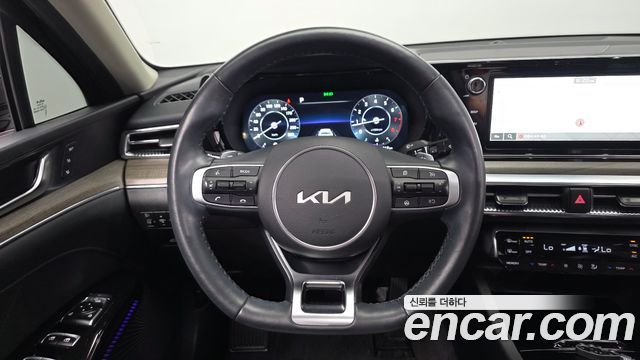 Kia K5 (III) 1.6 Turbo Signature 2023 — фото 13