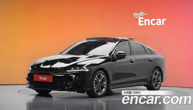 Kia K5 (III) 1.6 Turbo Signature 2023 — фото 1