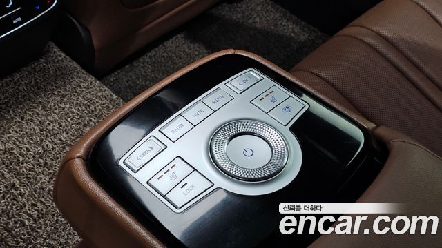 Genesis G80 (RG3) Gasoline 2.5 Turbo AWD 2022 — фото 32