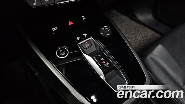 Audi Q4 e-tron (F4) 40 2022 — фото 9