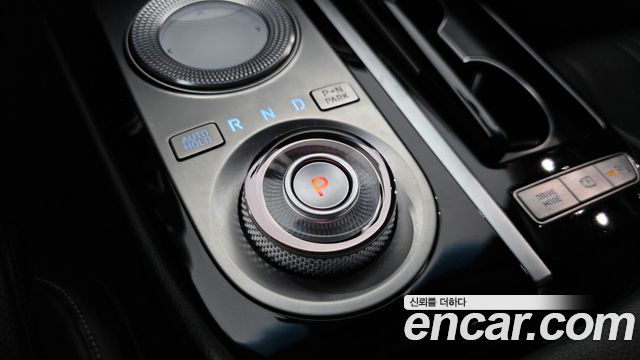 Genesis G80 (RG3) Gasoline 2.5 Turbo AWD 2022 — фото 9