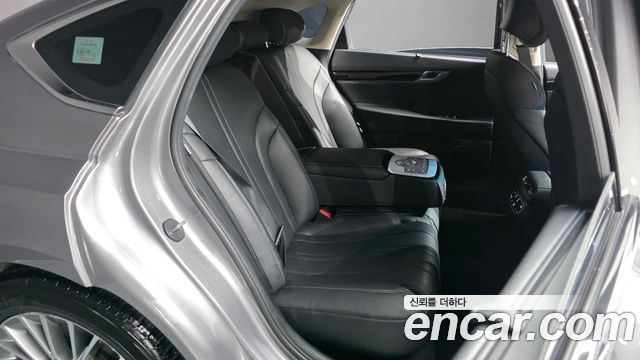 Genesis G80 (RG3) Gasoline 2.5 Turbo AWD 2022 — фото 11