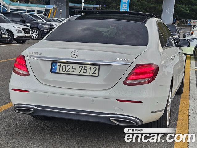 Mercedes-Benz E-Class (W213) E220d 4MATIC Exclusive 2019 — фото 6