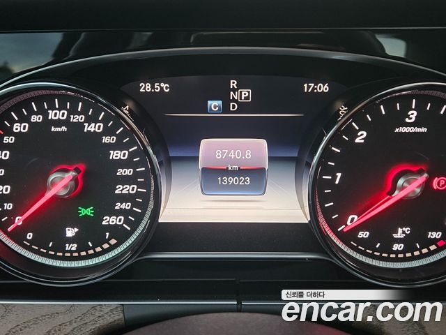 Mercedes-Benz E-Class (W213) E220d 4MATIC Exclusive 2019 — фото 8