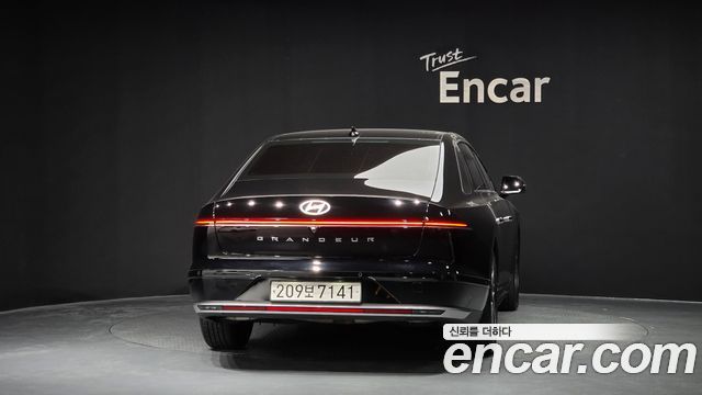 Hyundai Grandeur (GN7) 2,5 Gasoline 2WD Exclusive 2023 — фото 4