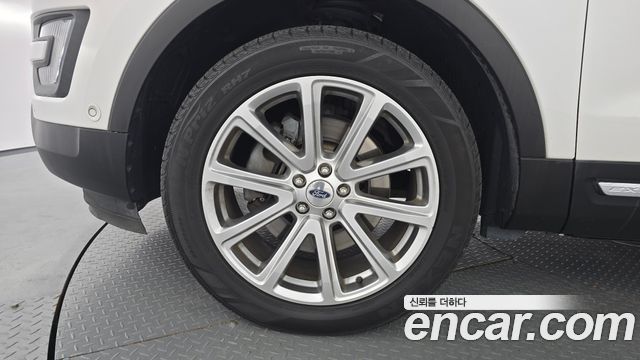 Ford Explorer 2.3 Limited 4WD 5th 2016 — фото 5