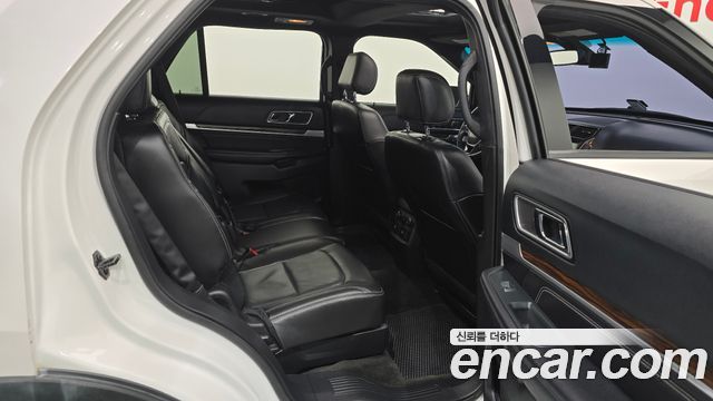 Ford Explorer 2.3 Limited 4WD 5th 2016 — фото 11