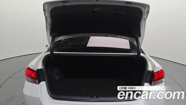 Kia K5 (II) 1.7 Diesel MX Prestige 2018 — фото 18
