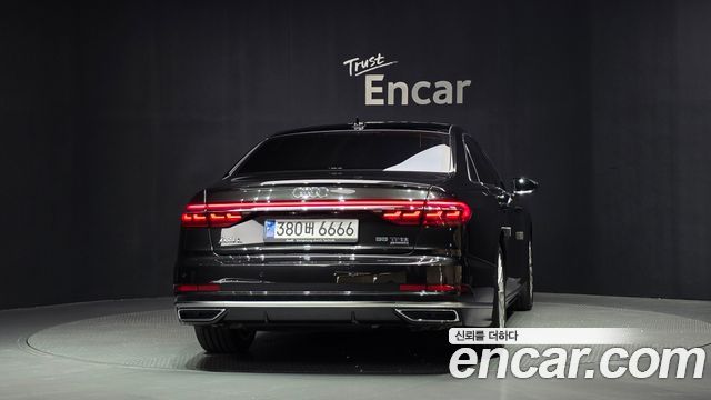 Audi A8 (D5) 55 TFSI Quattro LWB 2021 — фото 4