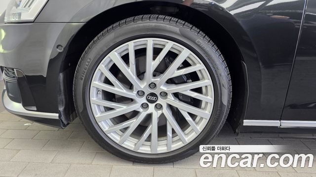 Audi A8 (D5) 55 TFSI Quattro LWB 2021 — фото 5