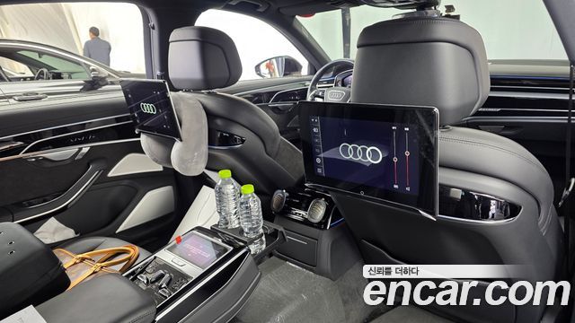 Audi A8 (D5) 55 TFSI Quattro LWB 2021 — фото 17
