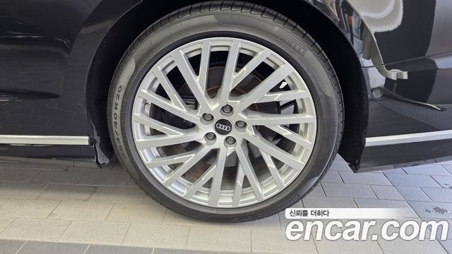 Audi A8 (D5) 55 TFSI Quattro LWB 2021 — фото 21