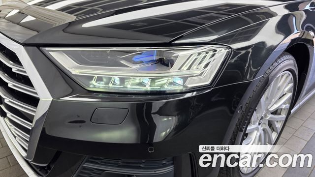 Audi A8 (D5) 55 TFSI Quattro LWB 2021 — фото 22