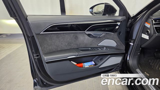 Audi A8 (D5) 55 TFSI Quattro LWB 2021 — фото 24