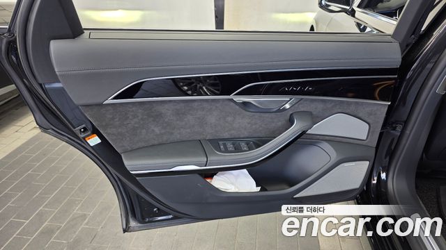 Audi A8 (D5) 55 TFSI Quattro LWB 2021 — фото 25