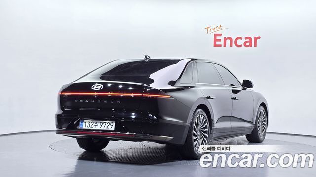 Hyundai Grandeur (GN7) 2,5 Gasoline 2WD Calligraphy 2023 — фото 2