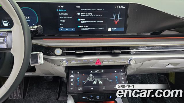 Hyundai Grandeur (GN7) 2,5 Gasoline 2WD Calligraphy 2023 — фото 14