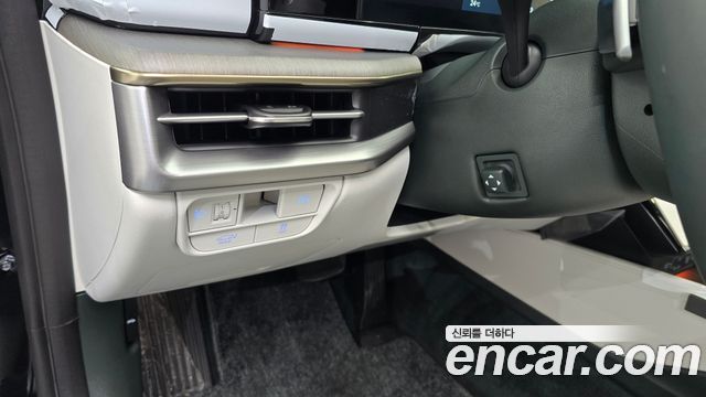 Hyundai Grandeur (GN7) 2,5 Gasoline 2WD Calligraphy 2023 — фото 19