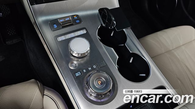 Genesis GV70 2.5T Gasoline 2WD 2025 — фото 9