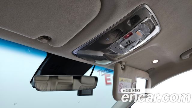 Genesis GV70 2.5T Gasoline 2WD 2025 — фото 18