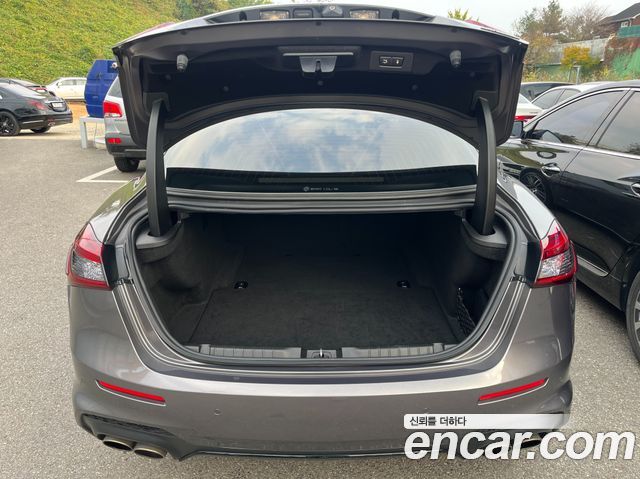 Maserati Ghibli 3.0 GranSport 3rd 2018 — фото 21