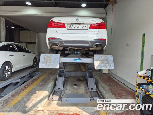 BMW 5 Series (G30) 520d xDrive M Sport Package Plus 2018 — фото 2