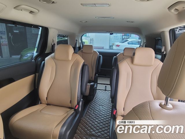 Kia Carnival (IV) Gasoline 9-Seater Signature 2023 — фото 16