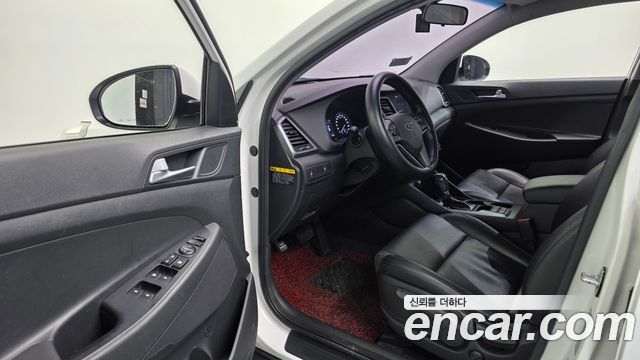 Hyundai Tucson Gasoline 1.6 turbo 2WD Modern 2017 — фото 11