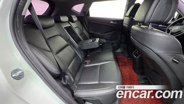 Hyundai Tucson Gasoline 1.6 turbo 2WD Modern 2017 — фото 19