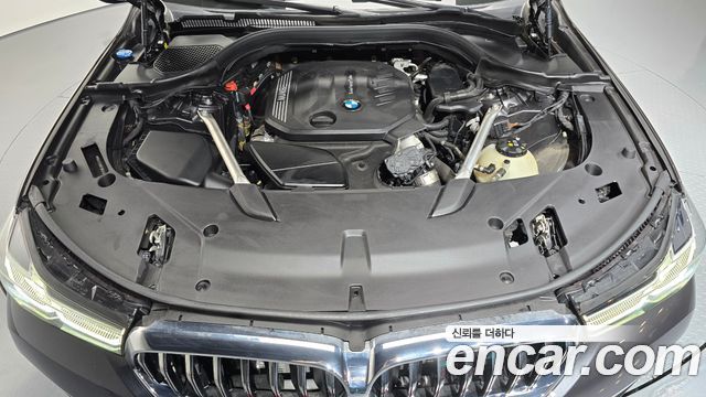 BMW 6 Series GT (G32) 620d Luxury 2023 — фото 6