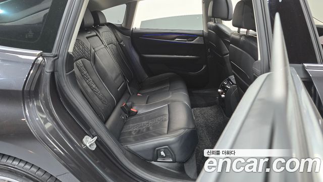 BMW 6 Series GT (G32) 620d Luxury 2023 — фото 11