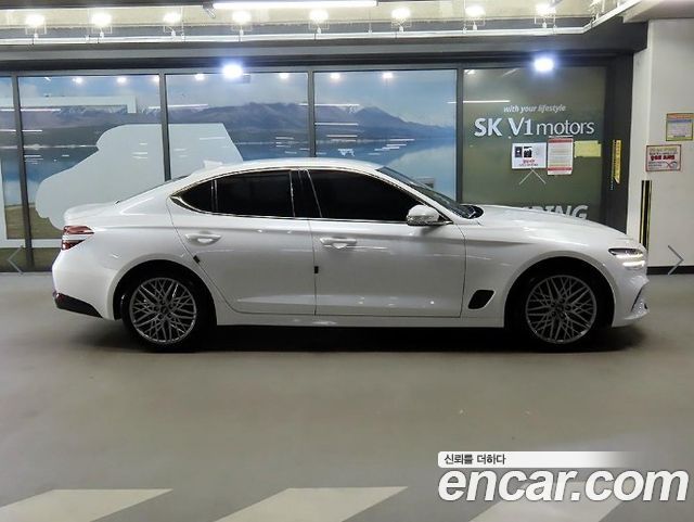Genesis G70 Gasoline 2.0T 2WD 2022 — фото 2