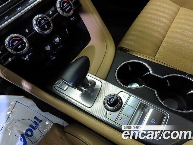 Genesis G70 Gasoline 2.0T 2WD 2022 — фото 15