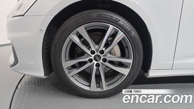 Audi A6 (C8) 45 TFSI Quattro Premium 2022 — фото 5
