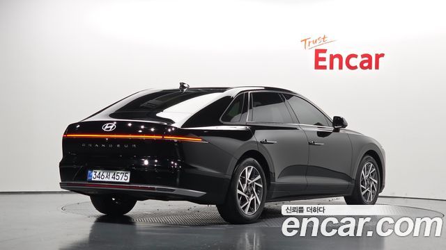 Hyundai Grandeur (GN7) 2,5 Gasoline 2WD Premium 2023 — фото 2