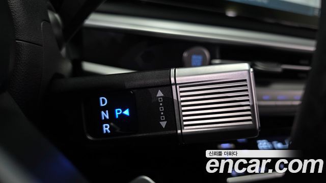 Hyundai Grandeur (GN7) 2,5 Gasoline 2WD Premium 2023 — фото 9