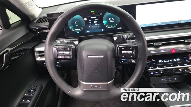 Hyundai Grandeur (GN7) 2,5 Gasoline 2WD Premium 2023 — фото 13