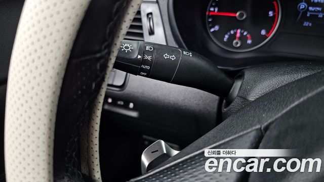 Kia K5 (II) 1.7 Diesel SX Prestige 2016 — фото 14