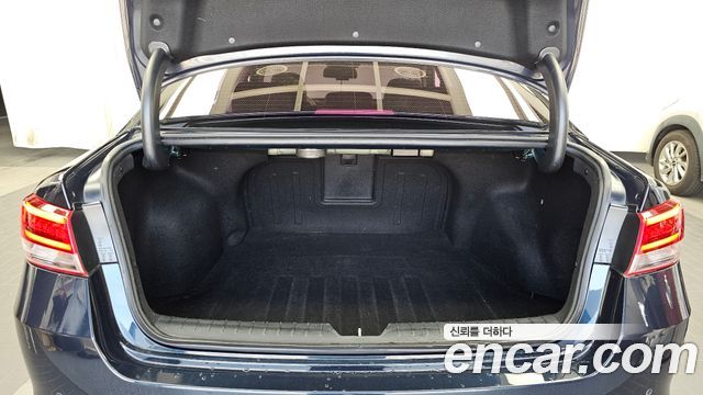 Kia K5 (II) 1.7 Diesel SX Prestige 2016 — фото 20