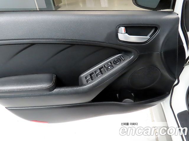 Kia K3 Deluxe 2016 — фото 18