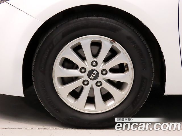 Kia K3 Deluxe 2016 — фото 24
