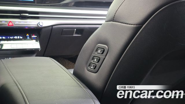 Hyundai Grandeur Hybrid (GN7) Exclusive 2023 — фото 36