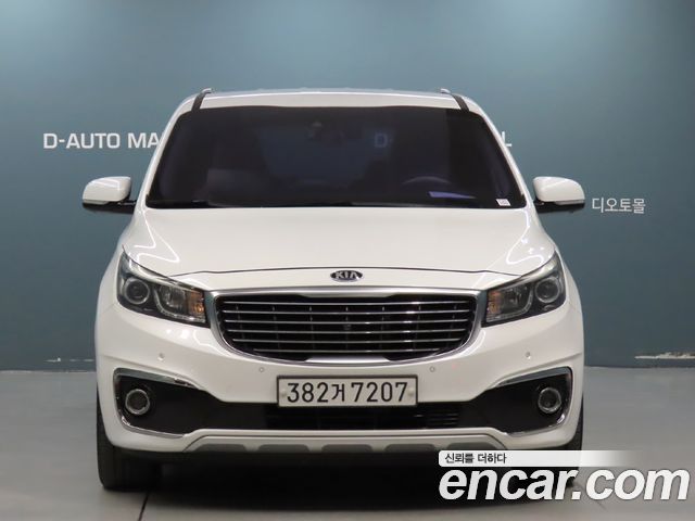 Kia Carnival 9-seater Noblesse 2017 — фото 2