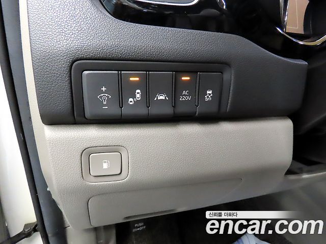 Kia Carnival 9-seater Noblesse 2017 — фото 19